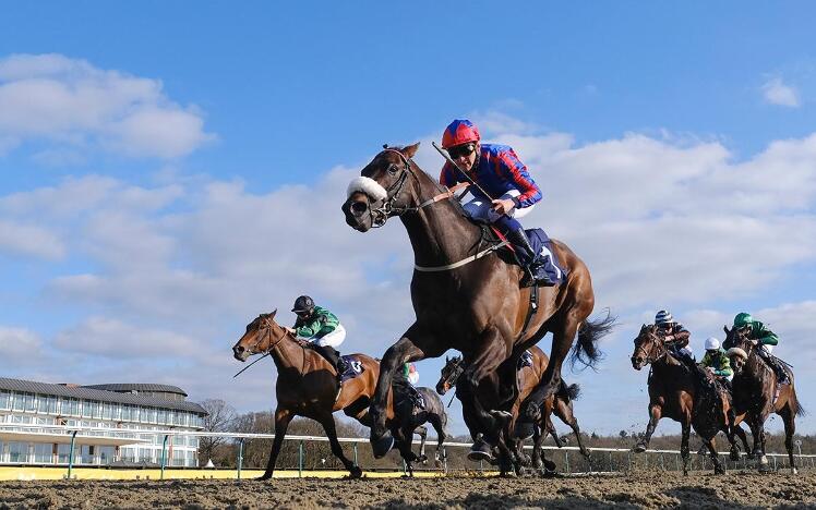 Lord of the Lodge wins the Bombardier Apprentice Handicap on All-Weather Finals Day